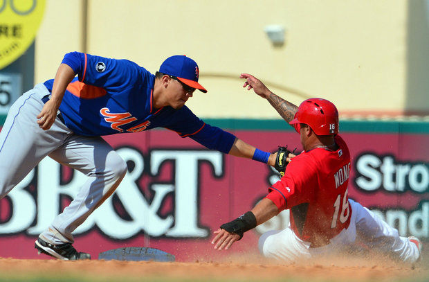 It’s Official, Wilmer Flores Will Join Mets Friday