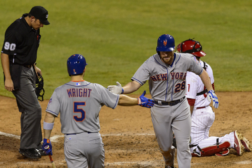 Mets Edge Phillies 5-4 With Help from Wright & Weather