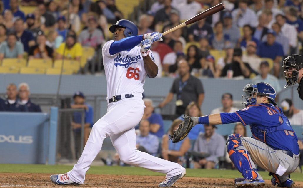 Hot Stove Rumor Roundup: Dodgers, Reds Continuing Dialogue