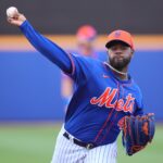 Defense And Bullpen Cost Mets in 9-6 Loss