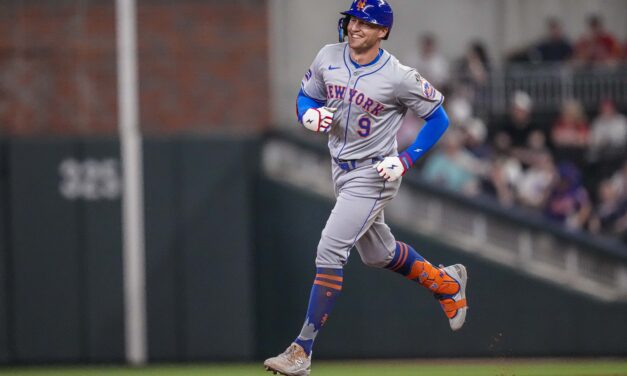 Nimmo Clubs Two Homers in Breakout Night in Atlanta