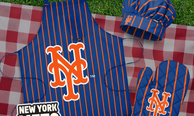 Get in the BBQ Cookout Mood with FOCO’s New York Mets Pinstripe Chef Set