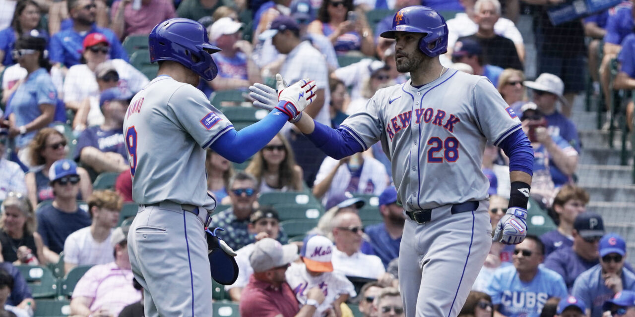 Mets’ Bats Remain On Fire In 11-1 Thrashing Of Cubs