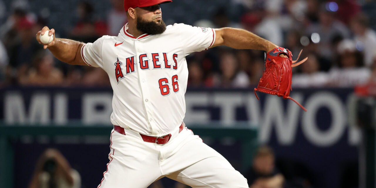 Mets Interested in Reliever Luis García