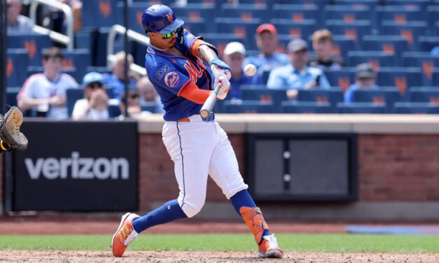 Vientos Crushes Two Opposite-Field Home Runs