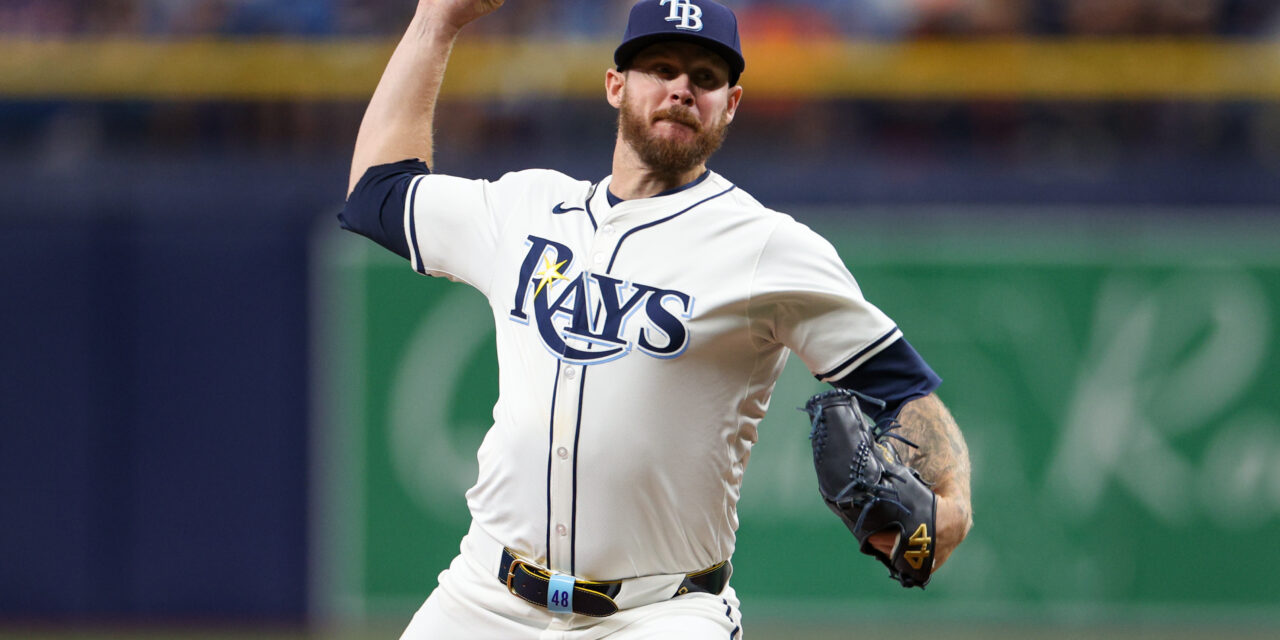 Report: Mets Sign Chris Devenski to Minor League Deal