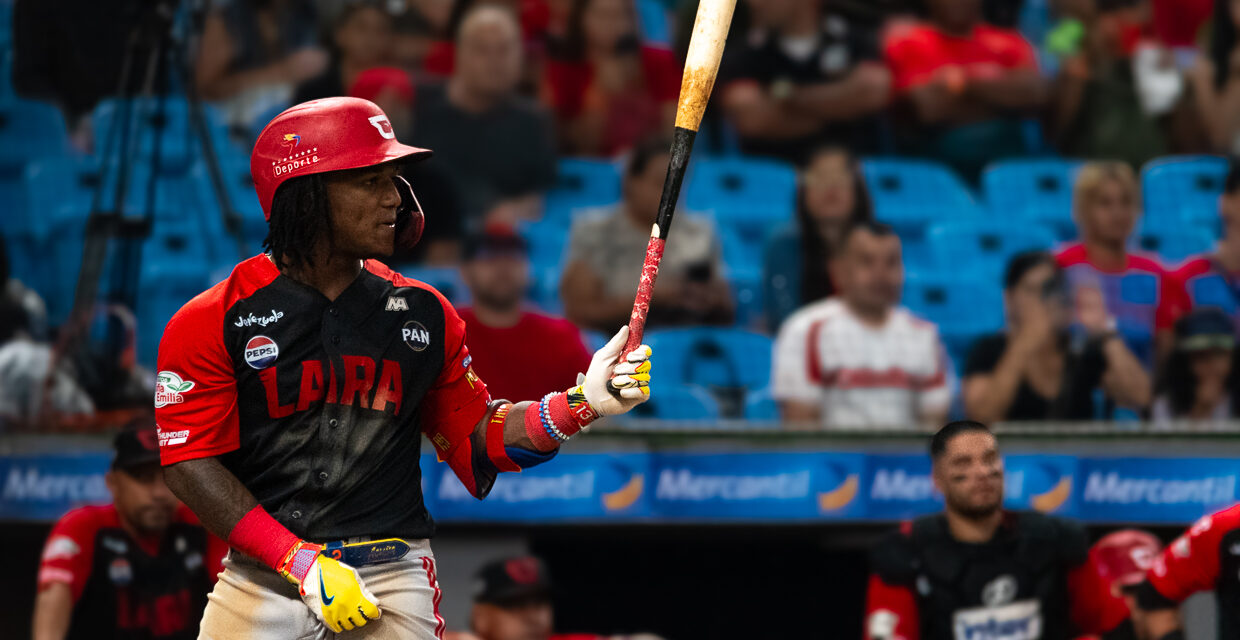 Luisangel Acuña Dominates Winter Ball Doubleheader