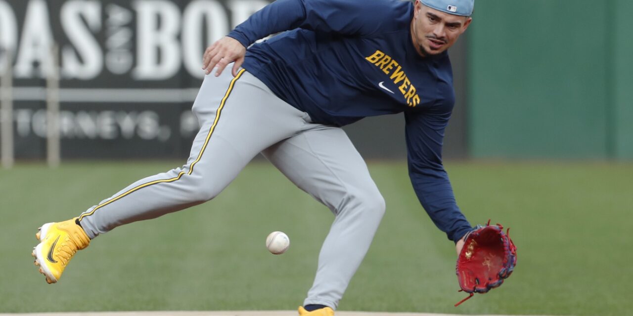 Astros Showing Interest in Willy Adames