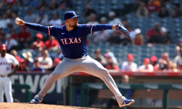 Nathan Eovaldi Re-Signs with Rangers