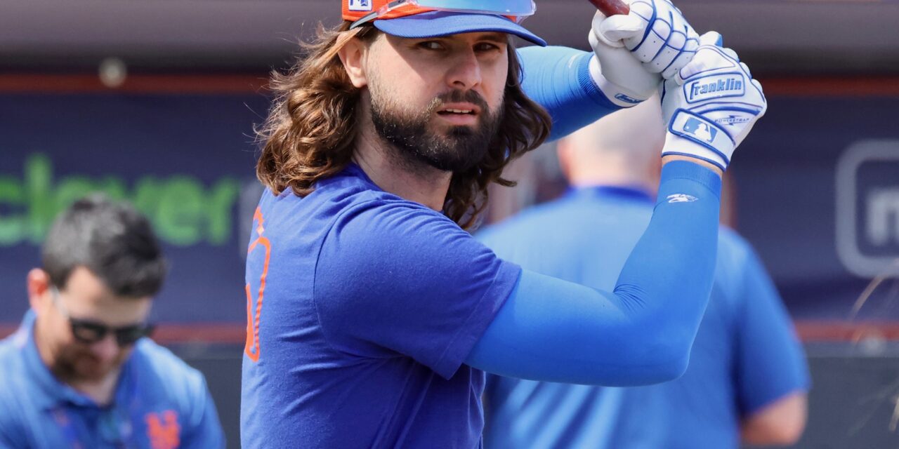 Update: Jesse Winker Exits With Calf Cramp