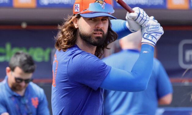 Update: Jesse Winker Exits With Calf Cramp