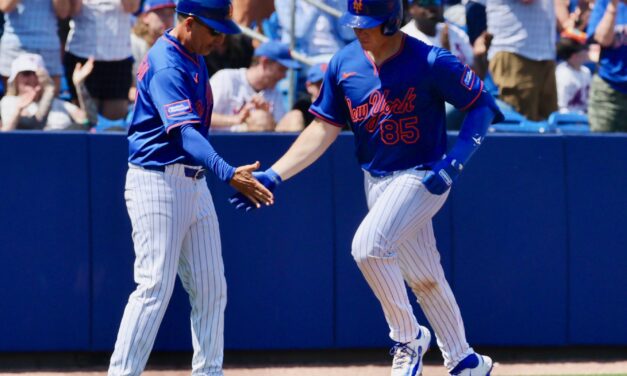 Holmes, Reetz Power Mets Past Nationals