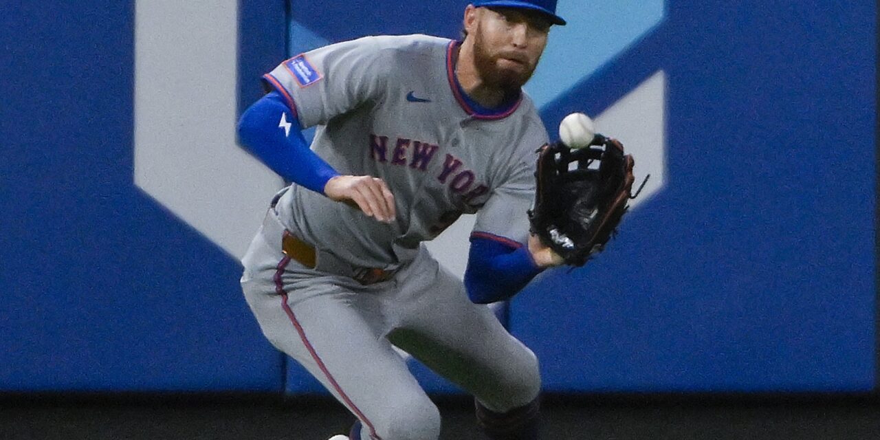 Brandon Nimmo Exits with Stiff Neck