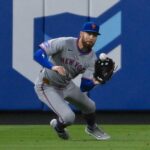 Brandon Nimmo Exits with Stiff Neck