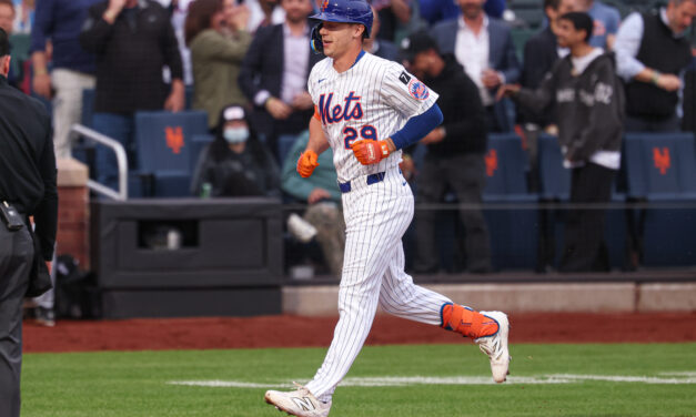 First Inning Outburst Pushes Mets Ahead of White Sox 6-4