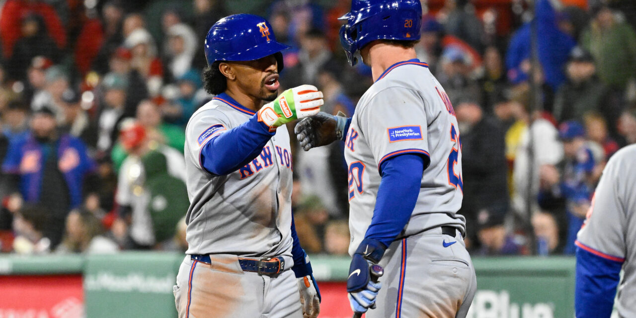 Offense Breaks Out as Mets Snap Skid in Boston