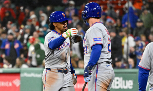 Offense Breaks Out as Mets Snap Skid in Boston