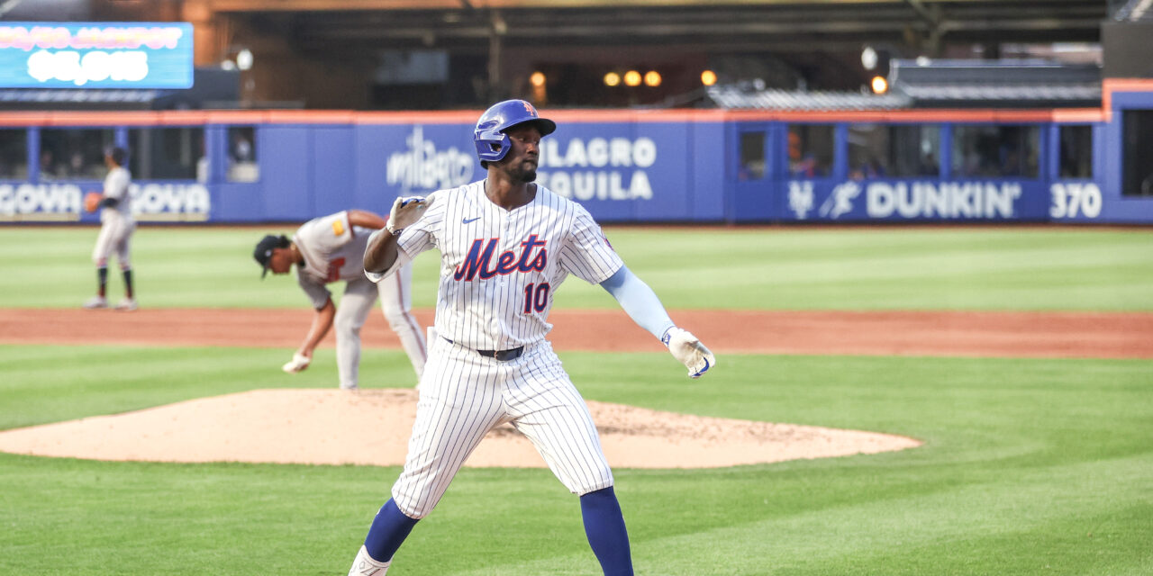 Mauricio’s Career Day Leads Mets To Sweep Of Giants
