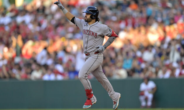 Mariners acquire Eugenio Suárez from Diamondbacks