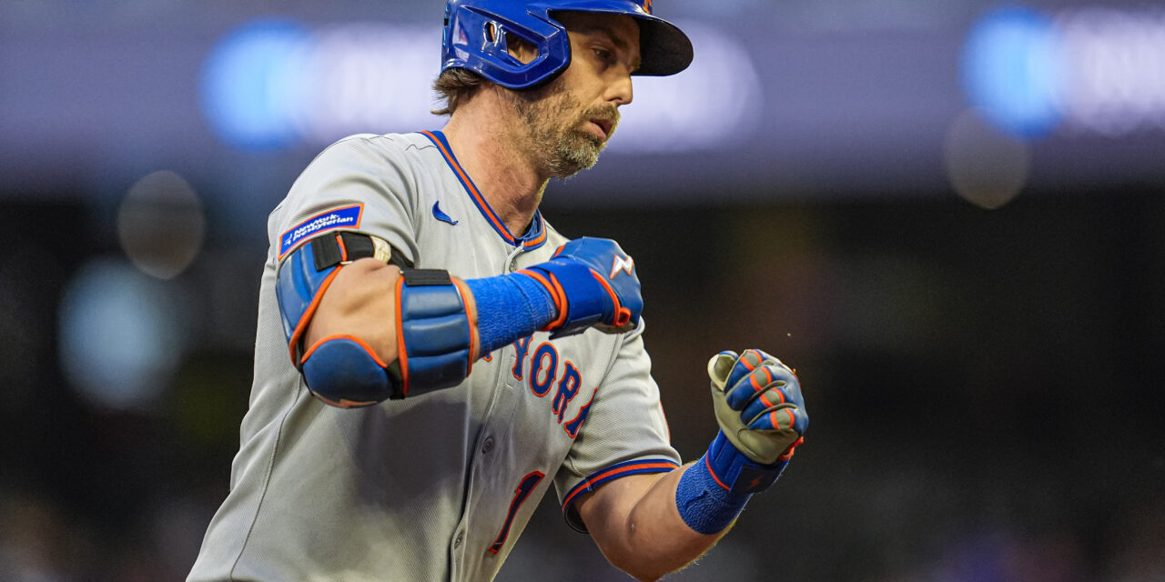 Jeff McNeil Traded to Athletics