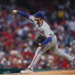 Holmes Struggles in Mets’ Loss to Phils