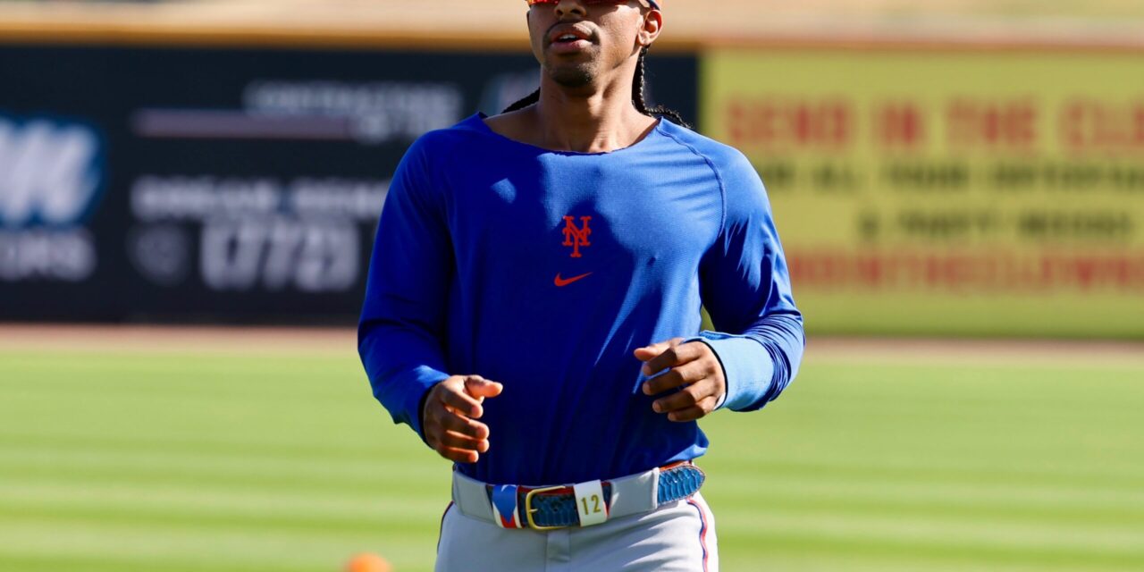 Francisco Lindor Completes Full Round of On-Field Batting Practice