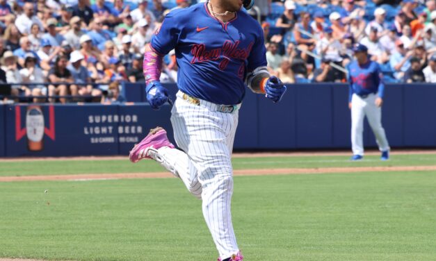 Peterson, Offense Look in Season Form in 6-1 Win Over Cards