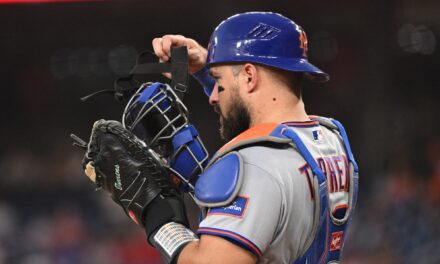 Leaky Defense Does in Mets