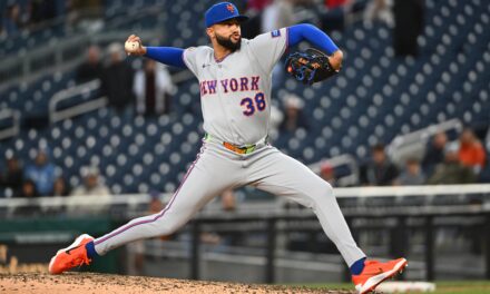 Peterson, Bullpen Lead Mets To Series Split