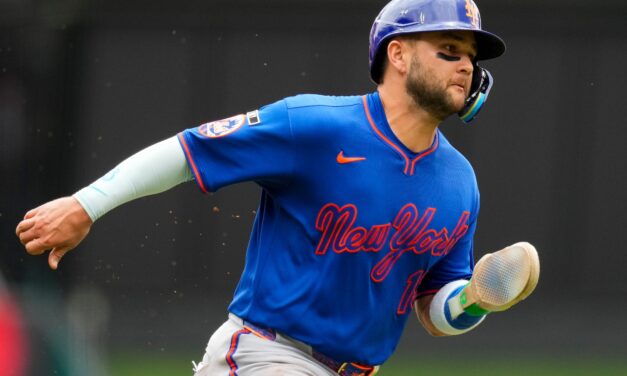 Mets Fend Off Late Rally; Notch 10-9 Victory In Atlanta