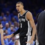 NBA Finals Game Chat: Knicks vs. Spurs, 8:30 PM