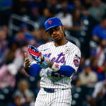 Francisco Lindor Wins Roberto Clemente Award