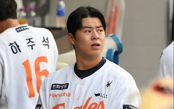 Hanwha Eagles Accept Post Request of KBO Slugger Roh Si-hwan